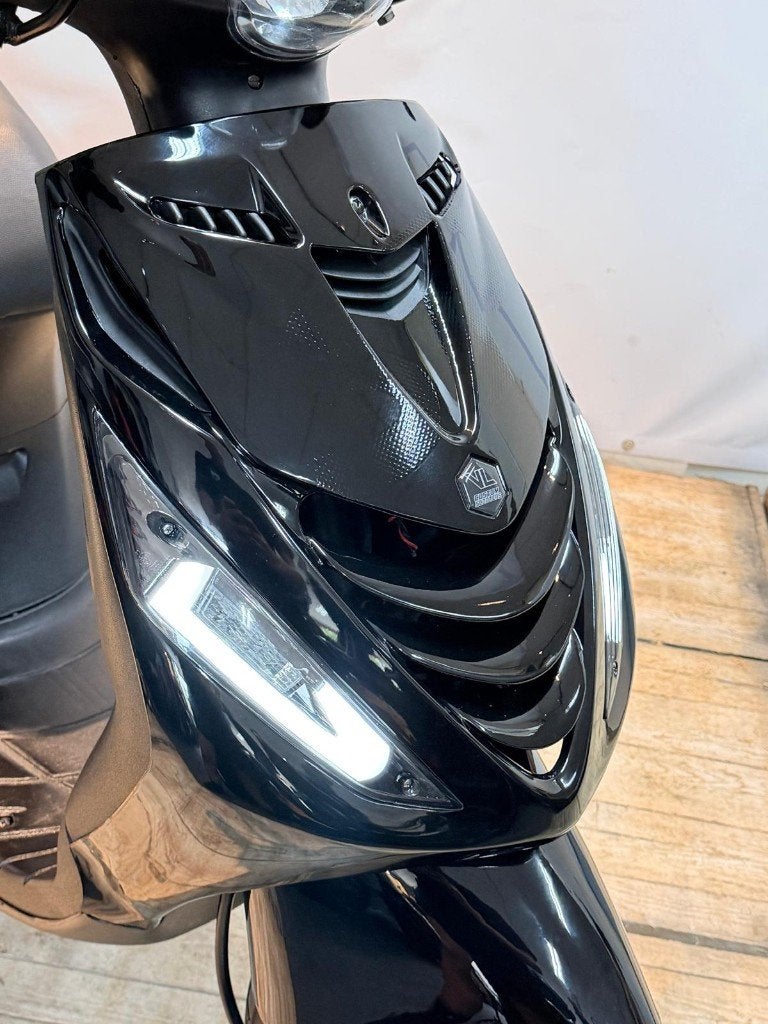 Piaggio Zip 2t 2015 45km brom 2 takt scooter full option, Fietsen en Brommers, Scooters | Piaggio, Zip, Ophalen of Verzenden, Zo goed als nieuw