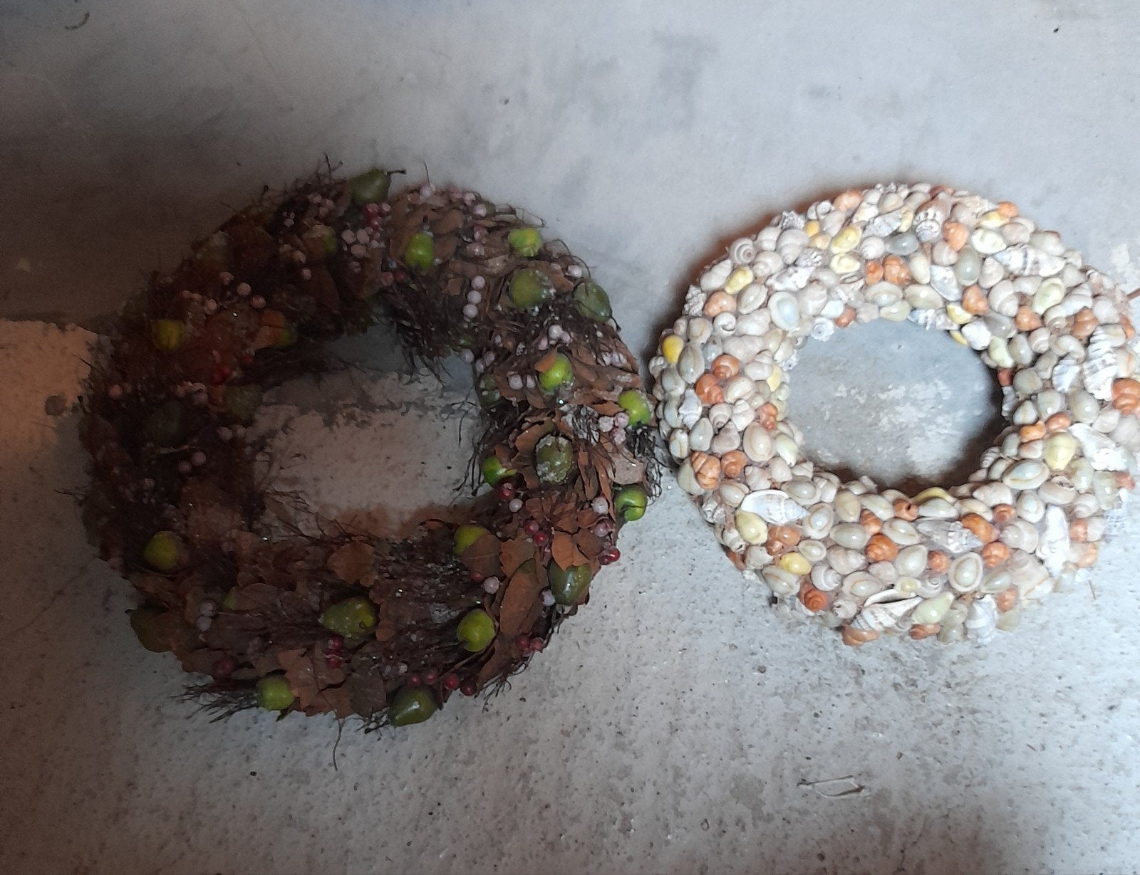 2 Kransen: Herfstblad en Schelpen (34cm, 28cm), Ophalen, Gebruikt