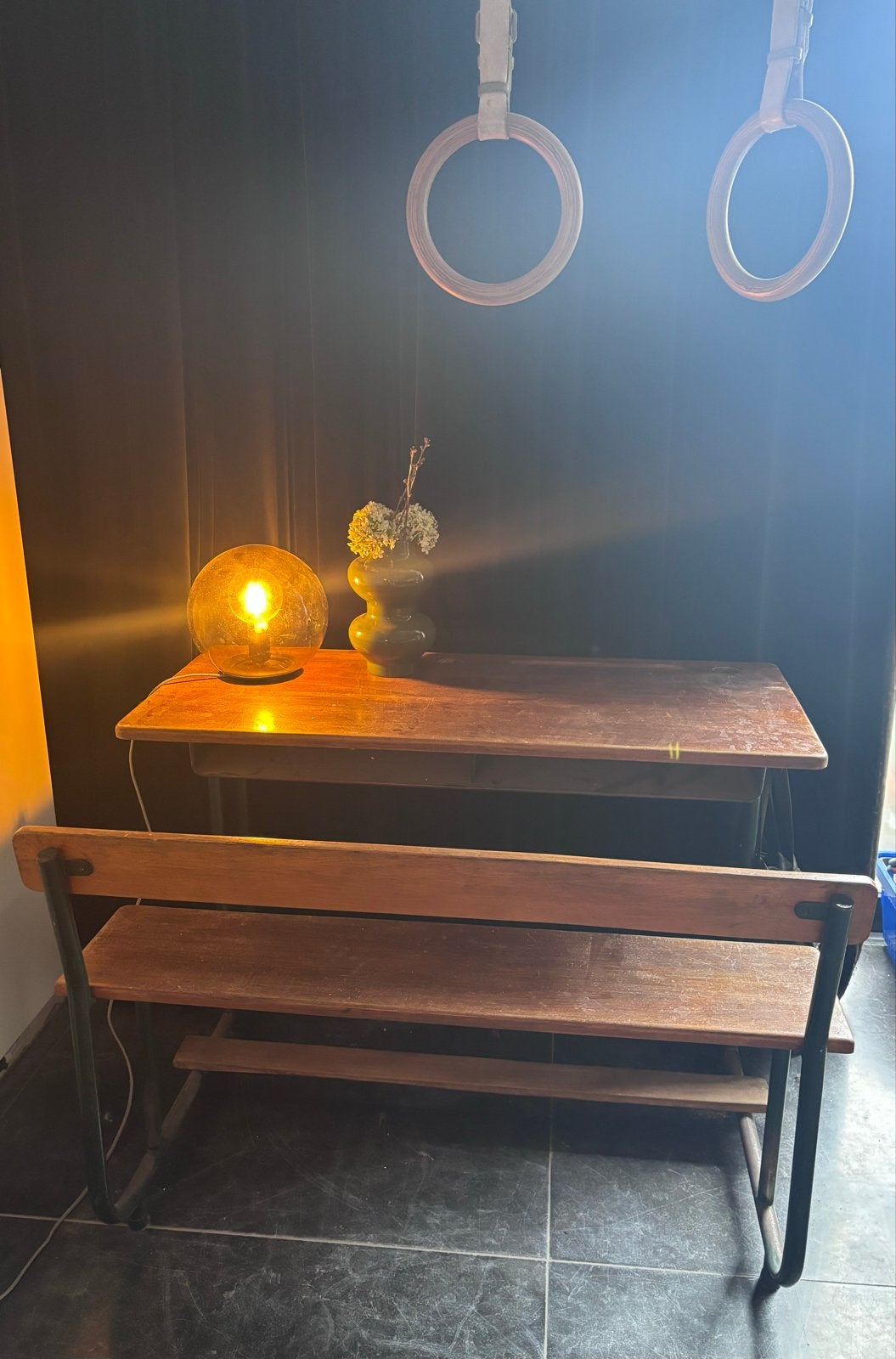 Vintage schoolbank met bankje - Houten bureau en zitje, Antiek en Kunst, Ophalen