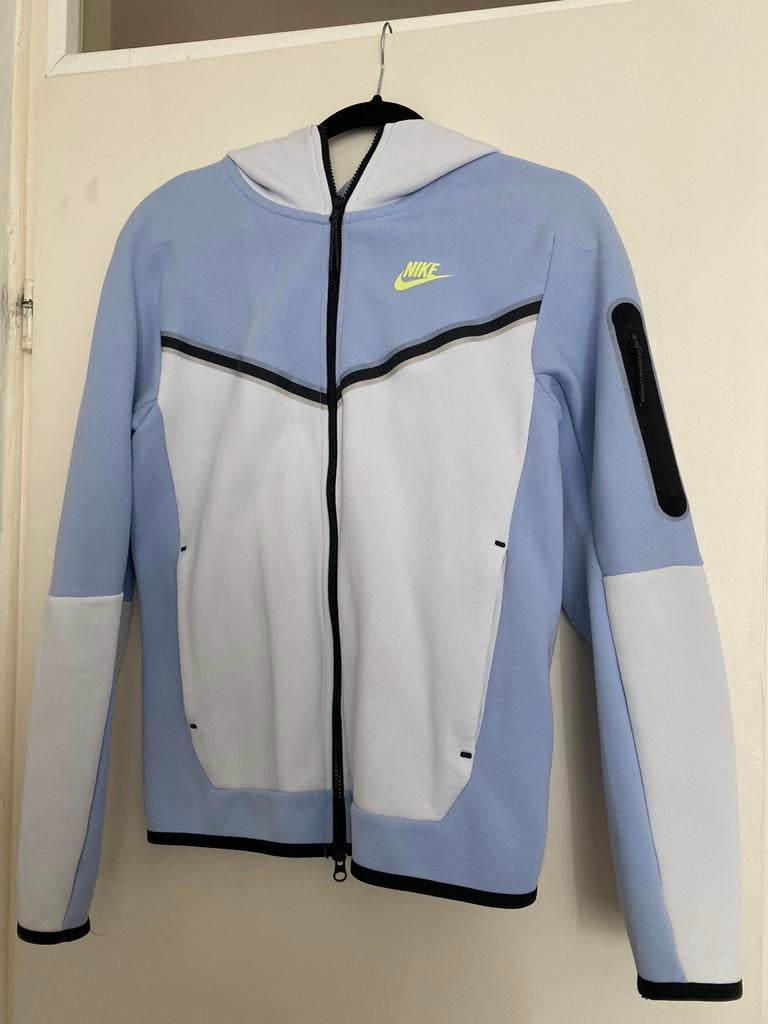 Nike tech fleece trainingspak top, Zo goed als nieuw, Algemeen, Maat 46 (S) of kleiner, Verzenden