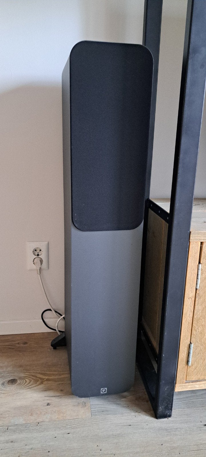 Q Acoustics 3050 Vloerspeakers zuilspeakers 2 stuks, Audio, Tv en Foto, Luidsprekers, Vloerstaande luidspreker, Zo goed als nieuw