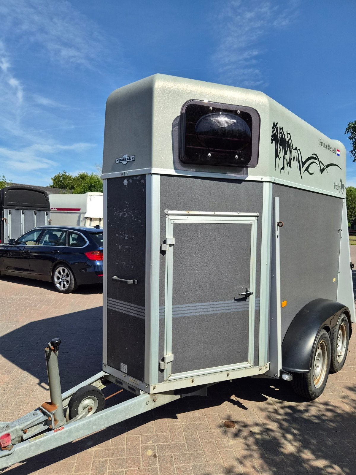 Humbaur 1 1/2 paard trailer met zadelkamer, Dieren en Toebehoren, Ophalen, Gebruikt, Hout, 1½-paards trailer