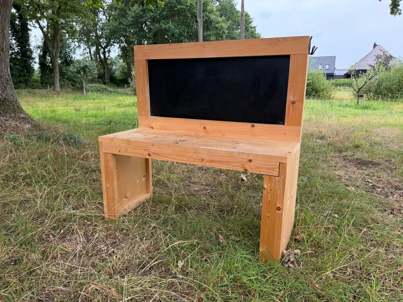 Kinderbureau met bureaustoel en krijtbord, Huis en Inrichting, Ophalen, Gebruikt, Hout, Kinderbureau
