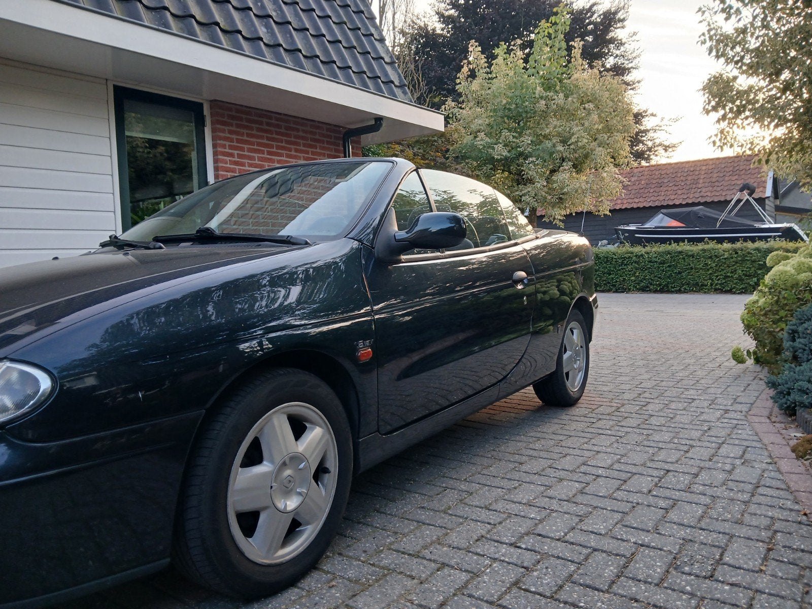 Renault Mégane 1.6 16V Cabriolet 2001 Groen, Auto's, Renault, Particulier, Mégane, Benzine, C, Cabriolet, Handgeschakeld, Origineel Nederlands