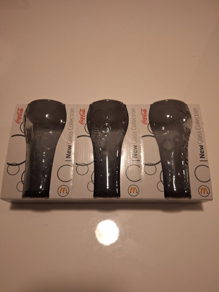 Set van 3 zwarte McDonald's Coca-Cola glazen - Nieuw, Nieuw, Ophalen of Verzenden, Zwart, Overige merken