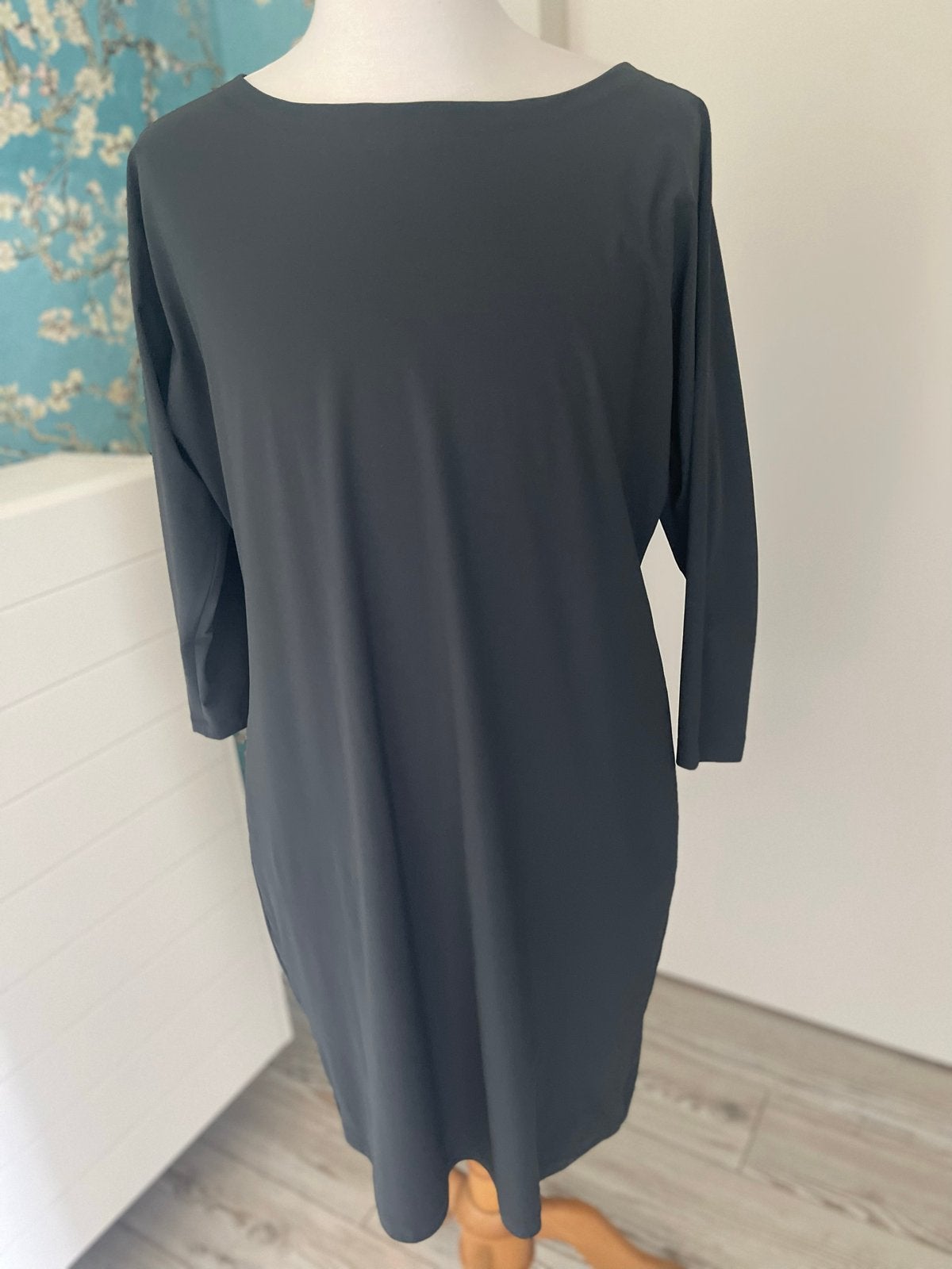 LaDress XL Antraciet Vleermuismouw Jurk, Kleding | Dames, Maat 46/48 (XL) of groter, Ophalen of Verzenden, Zo goed als nieuw, Knielengte