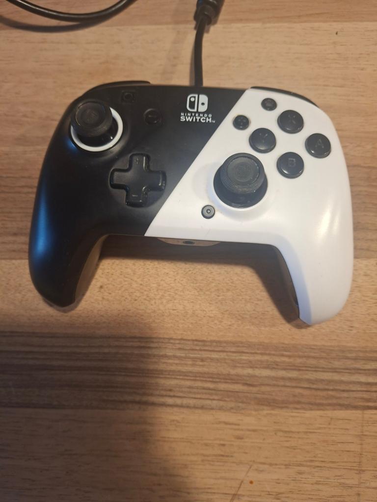 PDP Bedrade Controller voor Nintendo Switch, Ophalen, Gebruikt, Met 1 controller, Switch Original