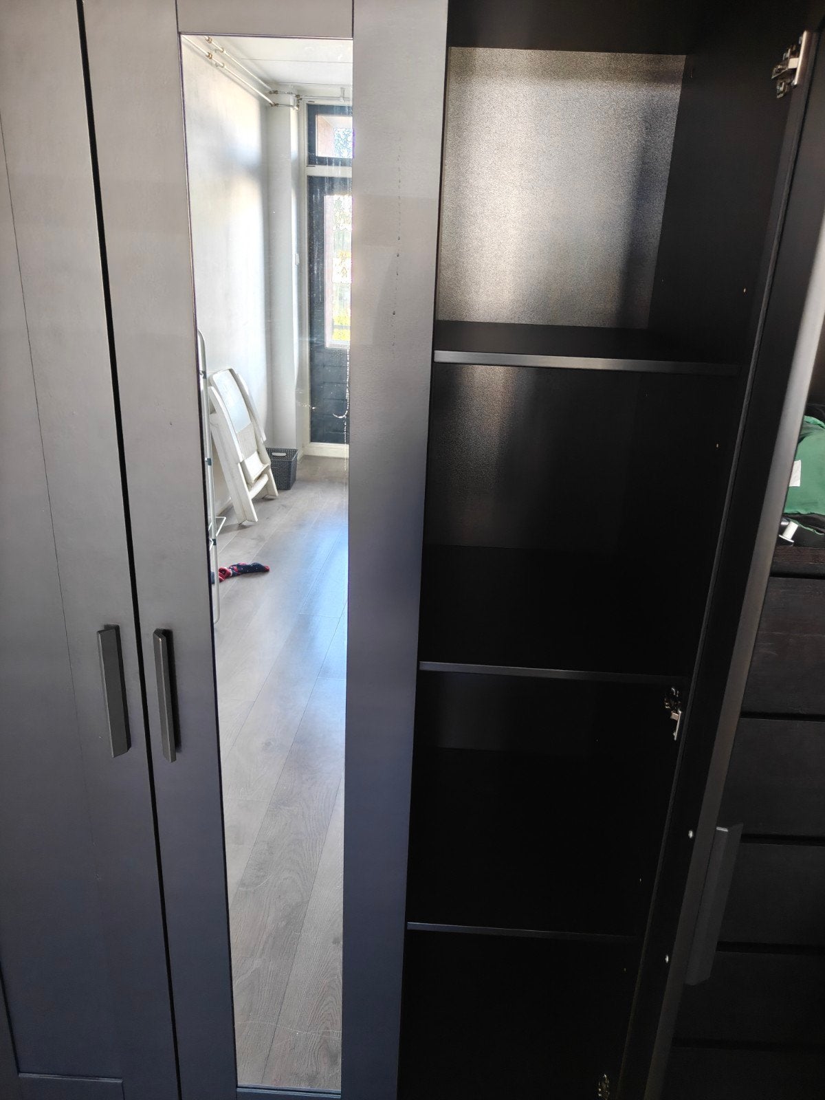 IKEA Brimnes kast zwart met spiegeldeur, Ophalen, Overige materialen, Met deur(en), 100 tot 150 cm