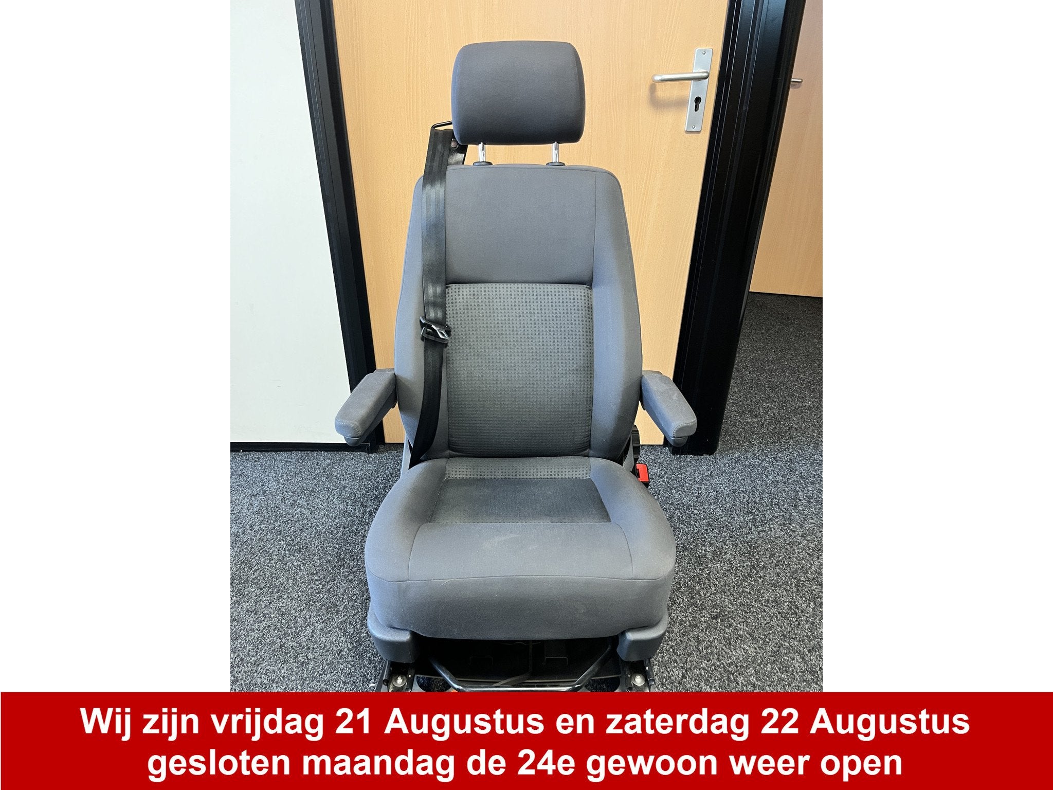Stoel Volkswagen Transporter Passagiersstoel Comfortstoel Dr, Dani Autobedrijven B.V., Gebruikt, Verkoop@daniautomobielen.nl, Ootmarsumseweg 110
7665SE  ALBERGEN, NL