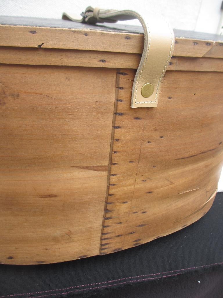 Brocante antieke Franse houten hoedendoos, Ophalen of Verzenden