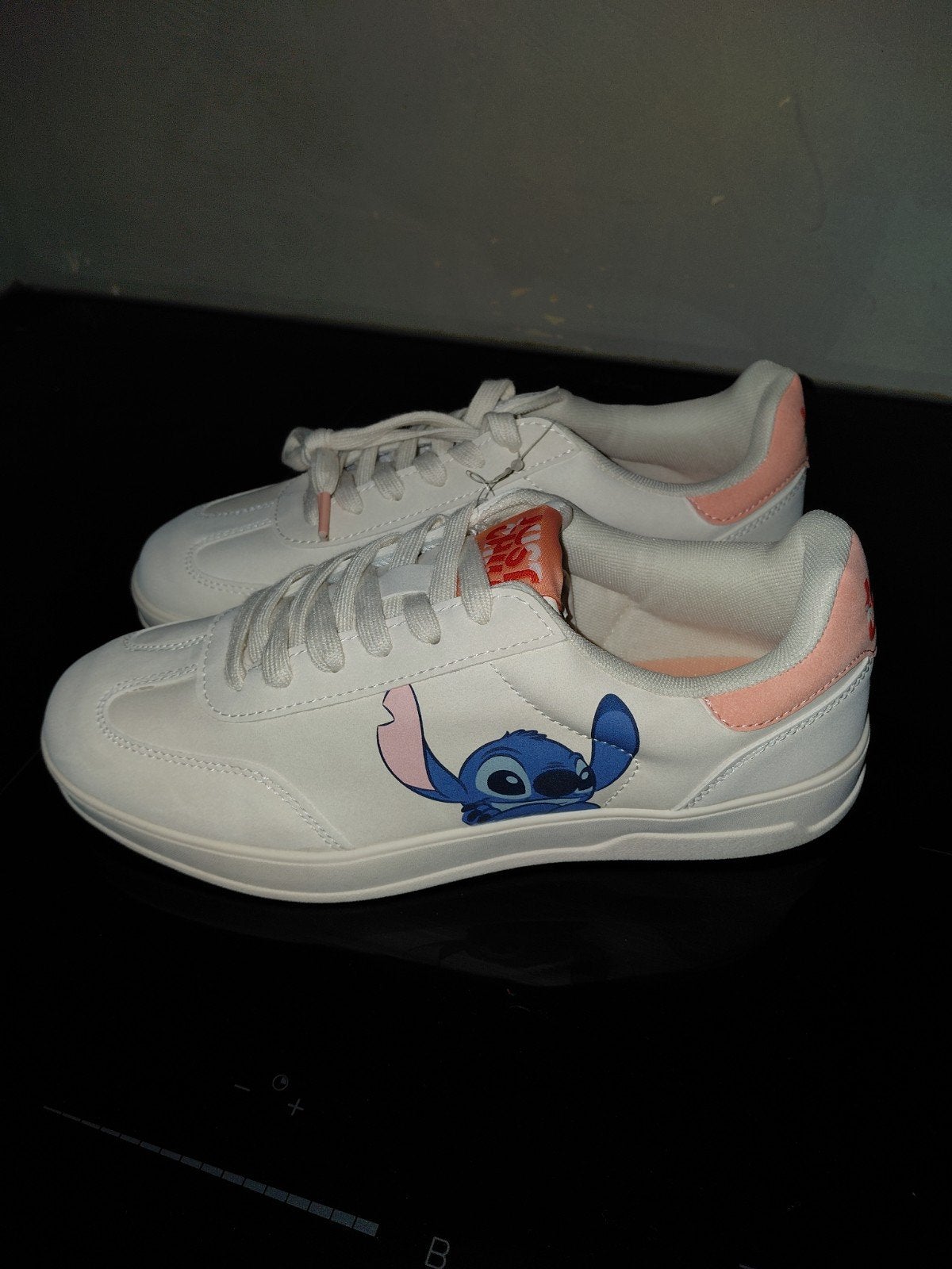 Nieuwe Stitch Sneakers Maat 40, Kleding | Dames, Schoenen, Nieuw, Sneakers of Gympen, Wit, Ophalen of Verzenden