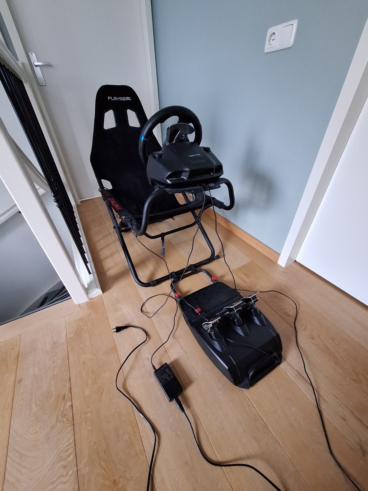 Logitech G29 racestuur met Playseat Challenge, Ophalen, 1 speler, Racen en Vliegen, Eén computer