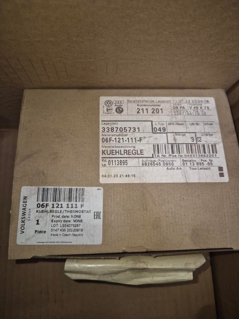 Volkswagen thermostaat 06F 121 111 F, Ophalen of Verzenden, Nieuw, Volkswagen