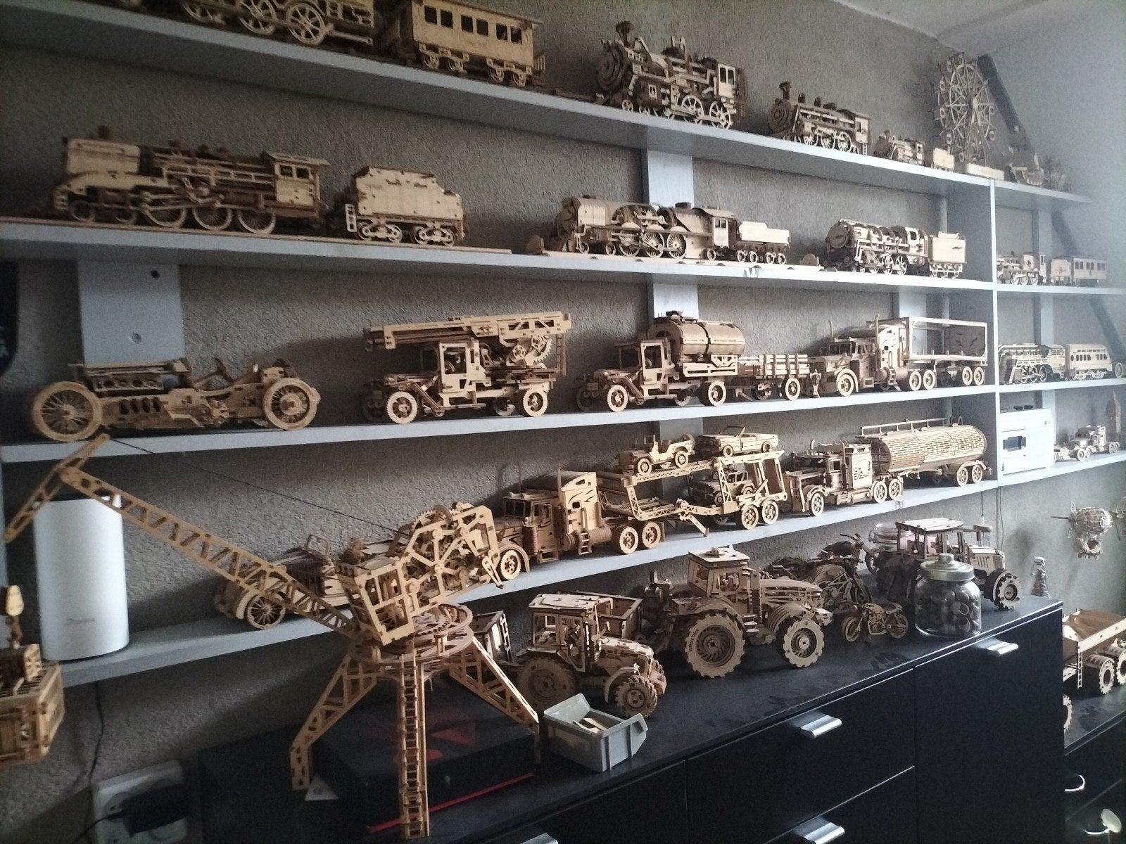 Grote collectie houten U Gear modelbouw voertuigen, Overige merken, Ophalen of Verzenden, Zo goed als nieuw, Groter dan 1:32