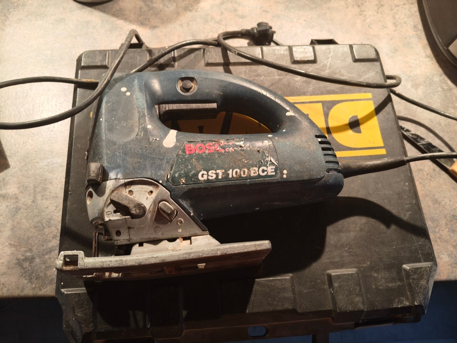 Bosch GST 100 BCE Decoupeerzaag met koffer, Ophalen, Gebruikt, Decoupeerzaag, 600 tot 1200 watt