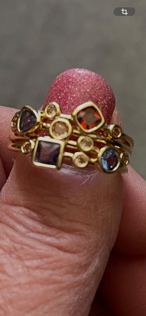 Mooie ring, Sieraden, Tassen en Uiterlijk, Ringen, Overige materialen, 19 tot 20, Nieuw, Ophalen of Verzenden
