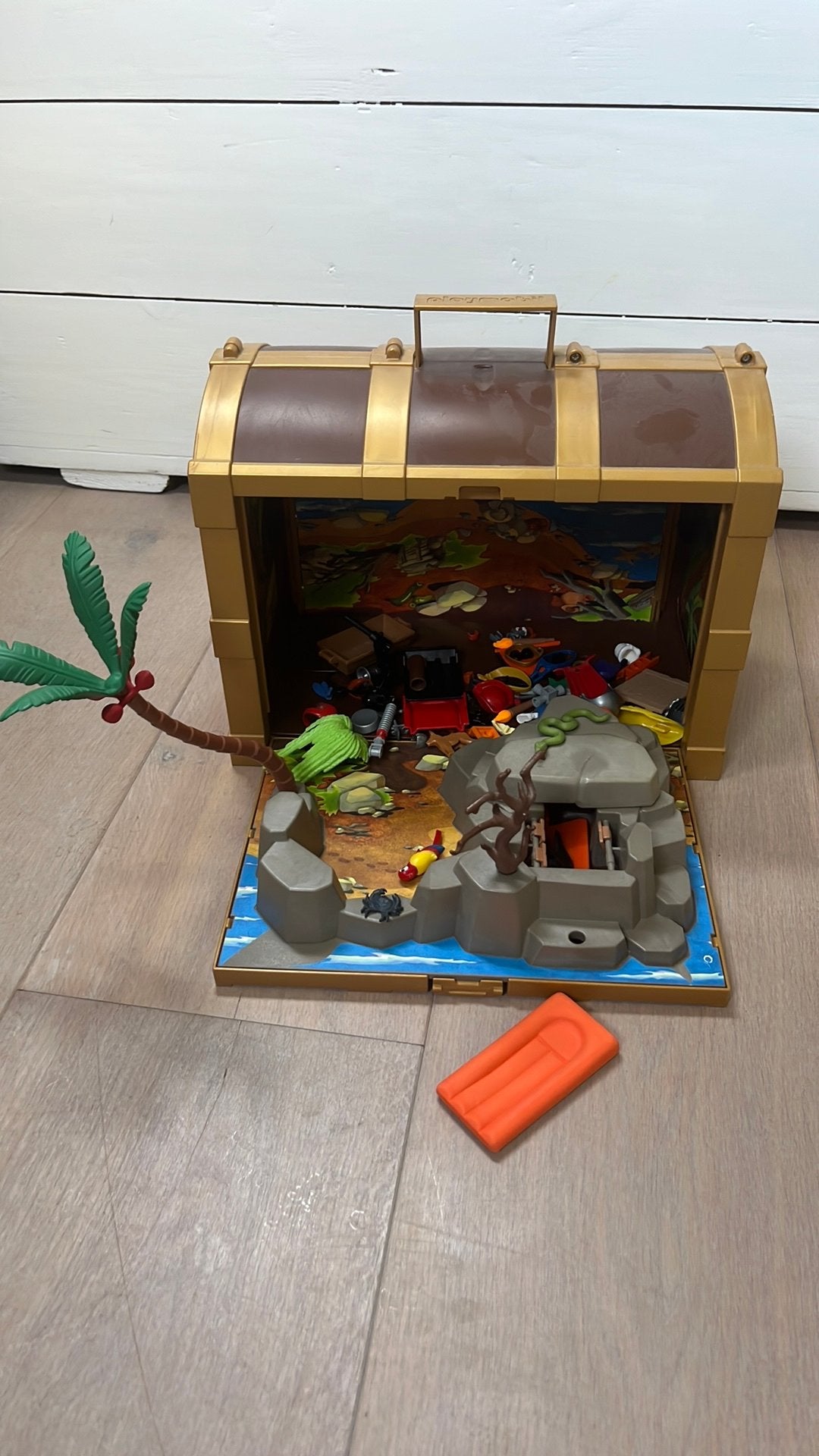 Playmobil koffer eiland met diverse, Ophalen of Verzenden, Gebruikt