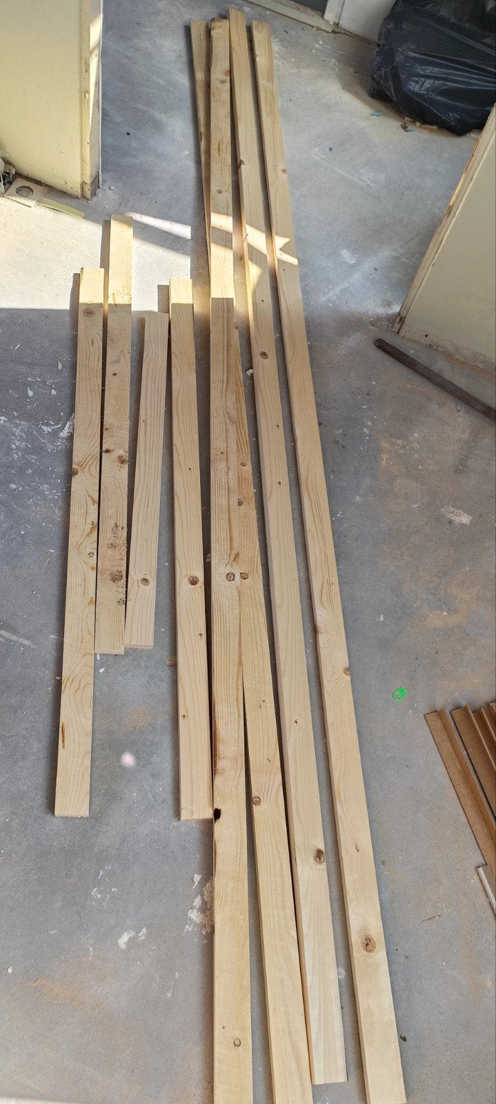 Gratis latten 2x300cm plus reststukken, Doe-het-zelf en Verbouw, Hout en Planken, Ophalen, Minder dan 25 mm, Plank, Minder dan 200 cm