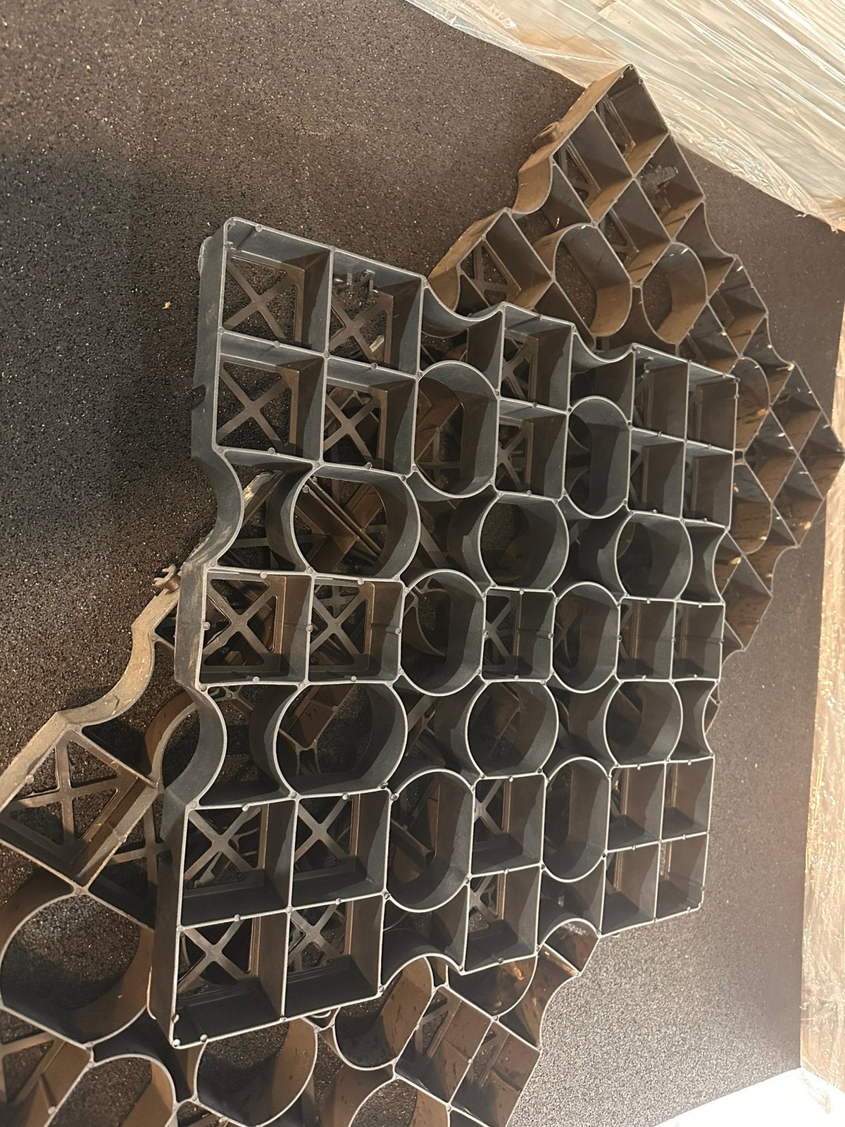 G4 Grind-/Paddockplaten – 50x50x4 cm meneer tegel nederland, Opfok