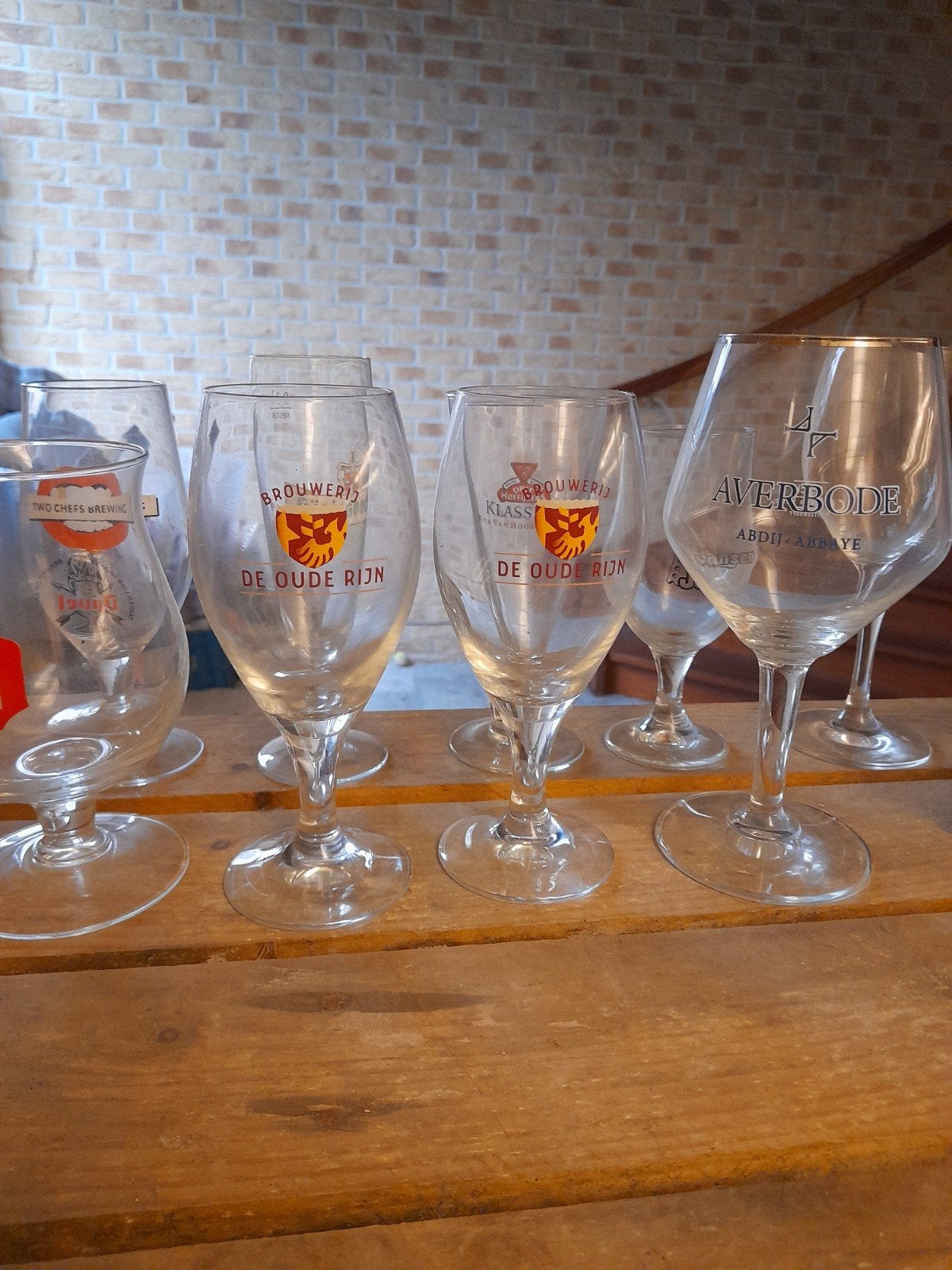 Grote collectie diverse bierglazen, Ophalen