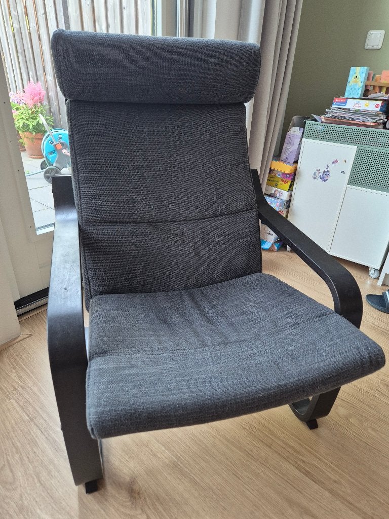 IKEA POÄNG Fauteuil (Zwartbruin / Hillared Antraciet), Huis en Inrichting, Fauteuils, Ophalen, Gebruikt, 75 tot 100 cm, Stof