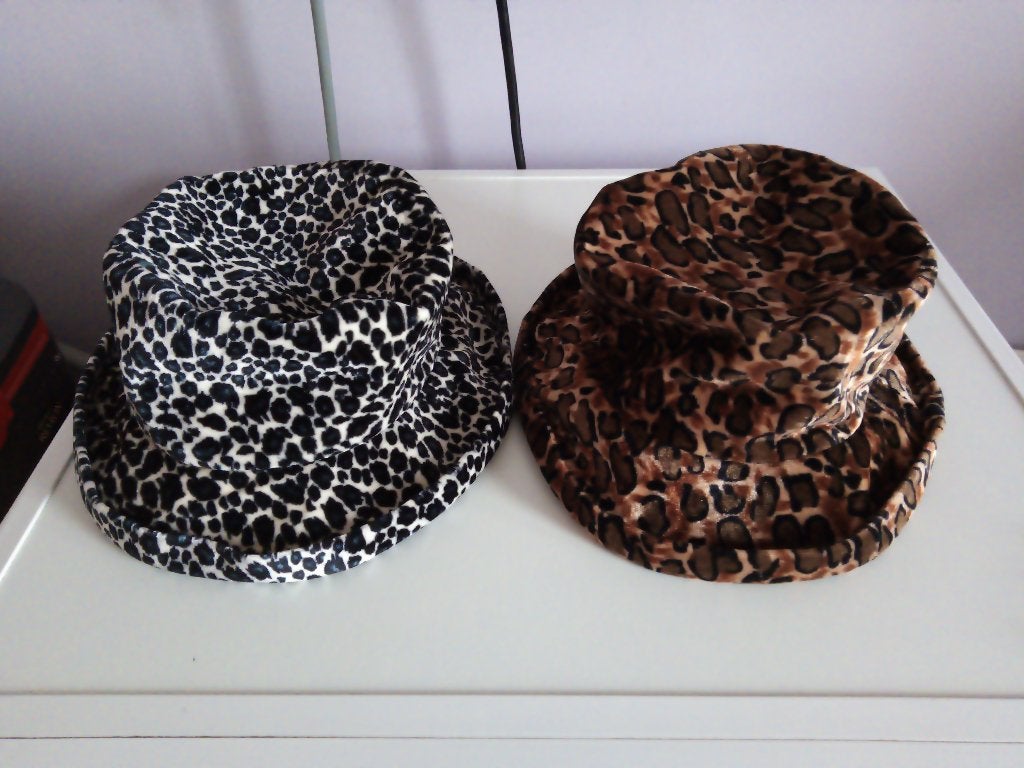 Hoeden z.g.a.n., Kleding | Dames, Ophalen of Verzenden, Zo goed als nieuw, One size fits all