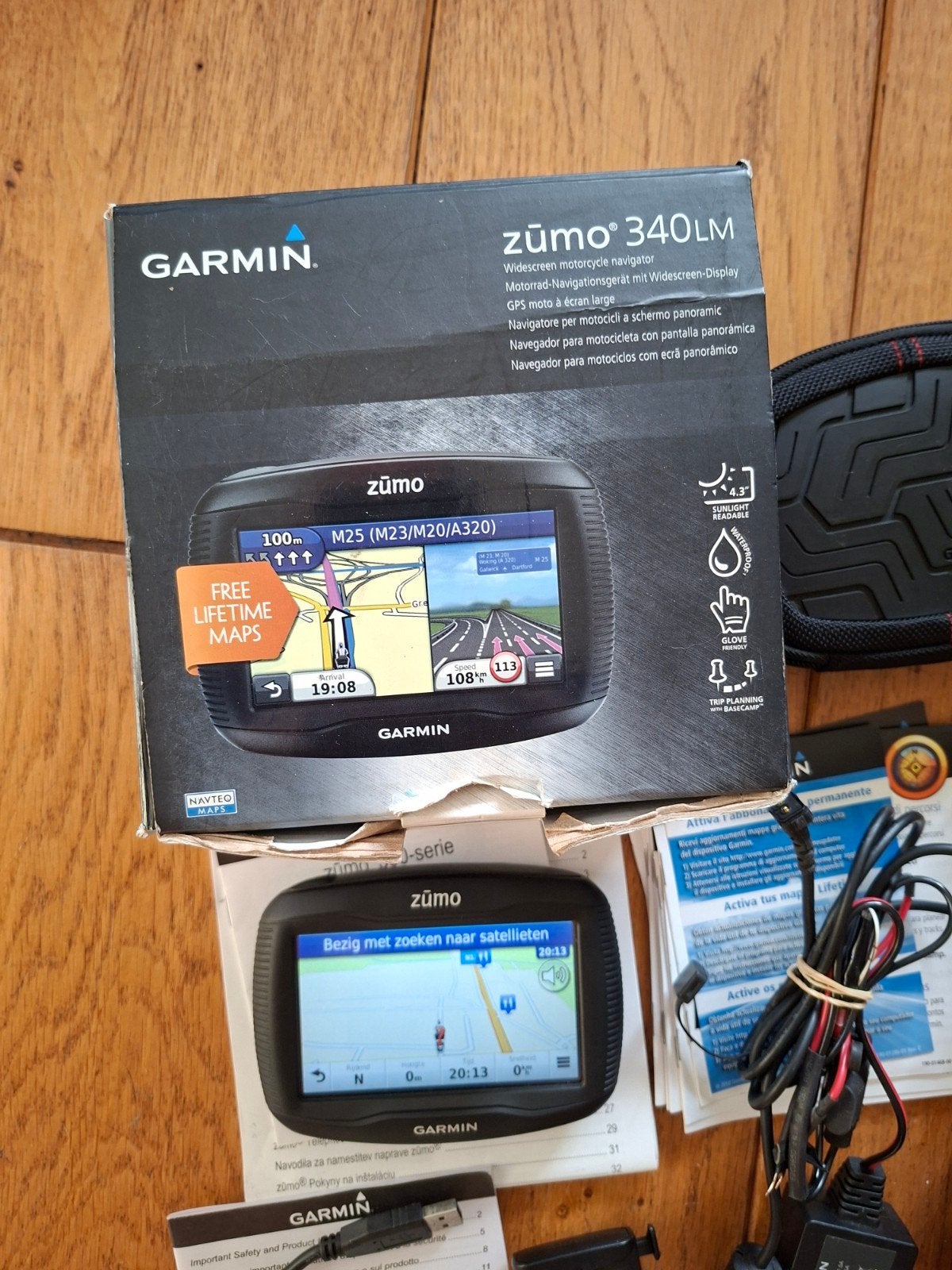 Garmin Zumo 340LM Motorfiets GPS Navigatie met Lifetime Maps, Motoren, Accessoires | Navigatiesystemen, Ophalen of Verzenden, Zo goed als nieuw