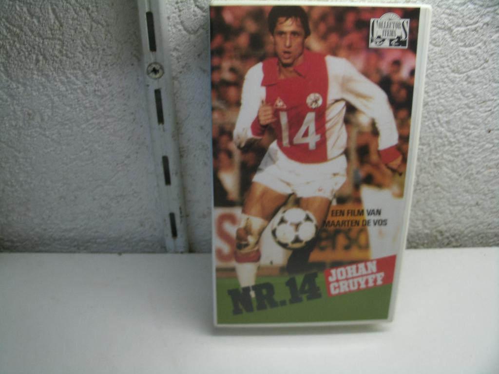 vhs 99b johan cruyff nr 14  90minuten, Alle leeftijden, Ophalen of Verzenden, Zo goed als nieuw