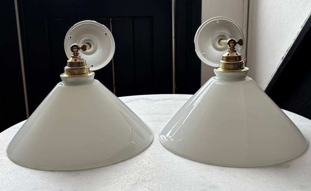 Vintage set 2 driehoek Franse witte wandlampjes keukenkap, Ophalen of Verzenden, Zo goed als nieuw, Metaal