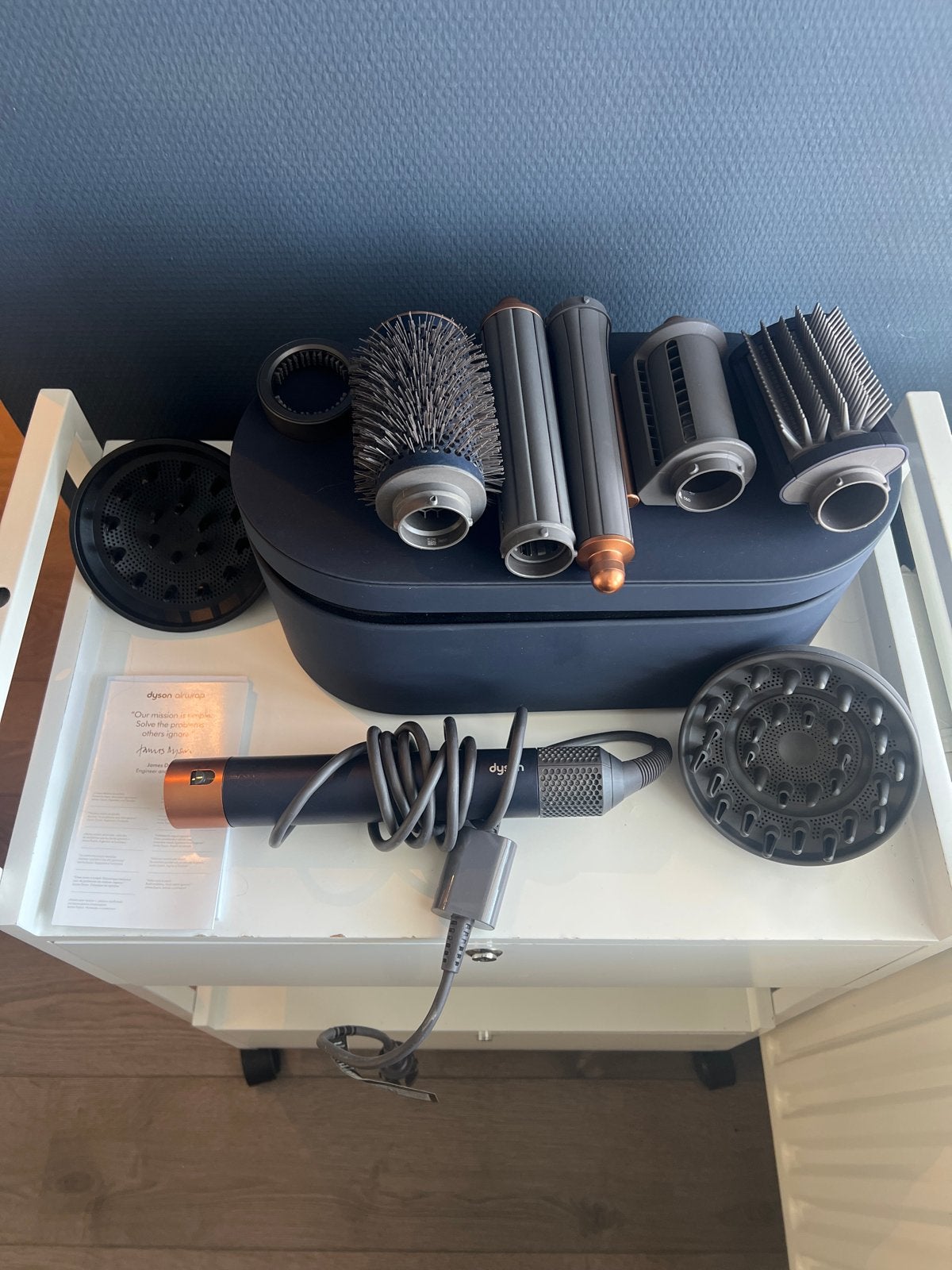 Dyson Airwrap Complete met accessoires en opbergdoos, Ophalen of Verzenden, Zo goed als nieuw, Haarverzorging