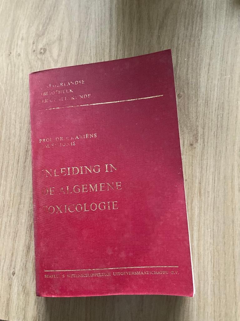 Boek Prof. Dr. E.J. Ariens geneeskunde, Boeken, Ophalen of Verzenden, Beta, Gelezen, WO
