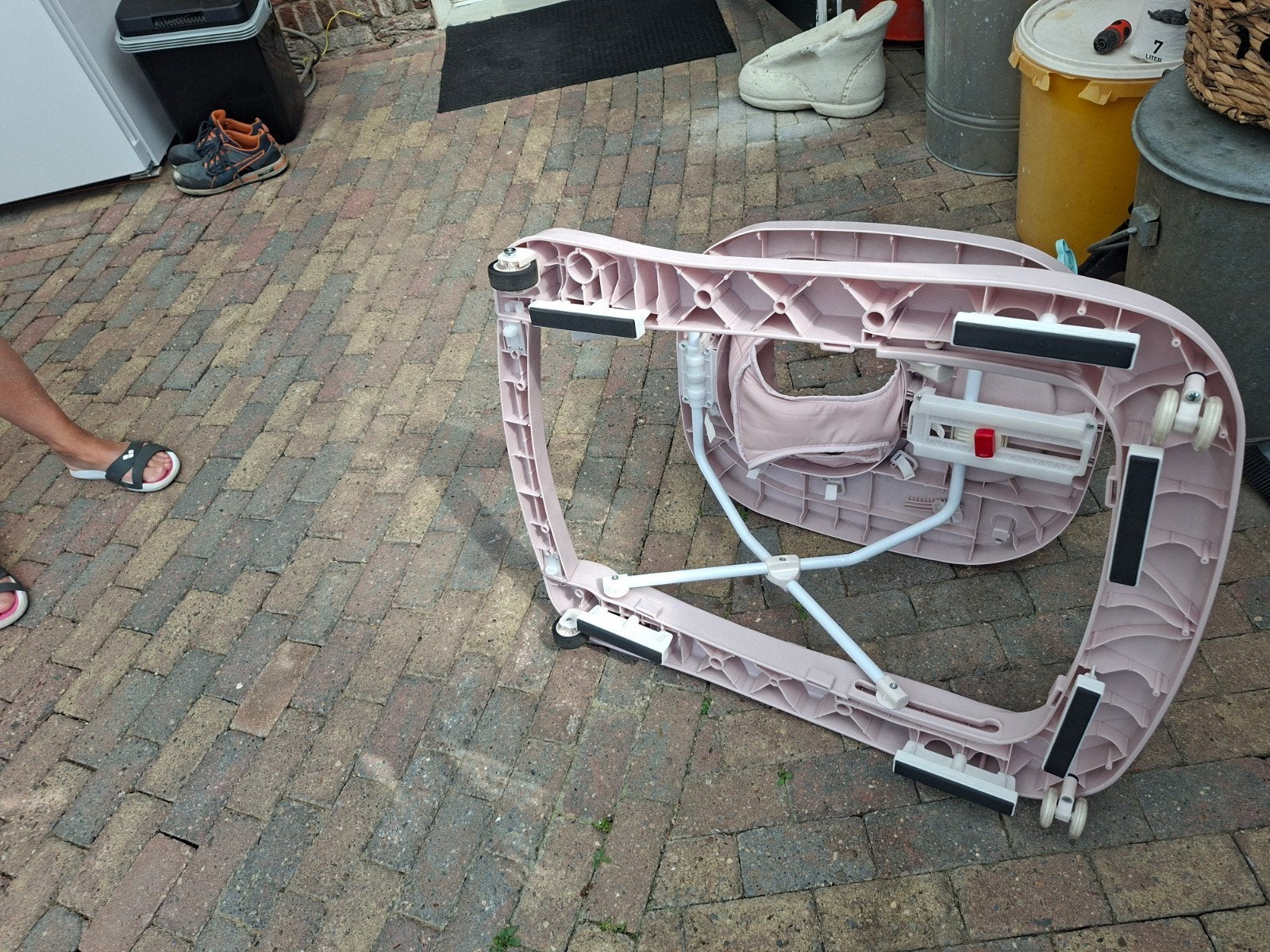 Roze baby loopstoel met speelblad, Ophalen, Gebruikt