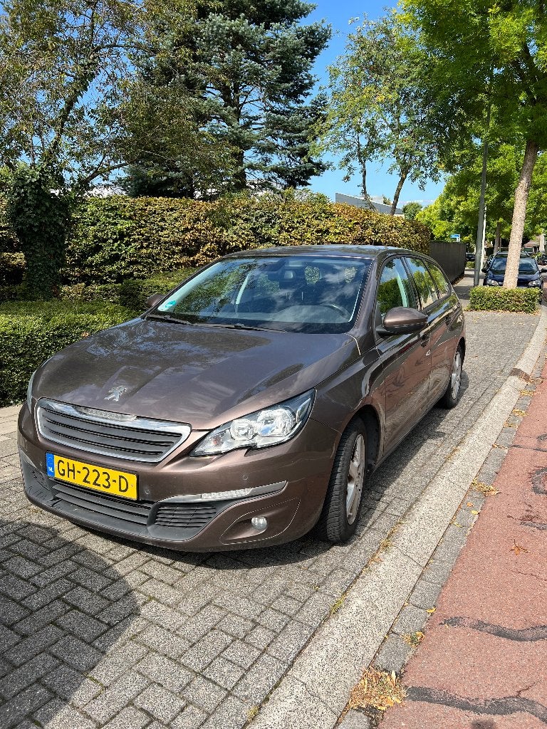 Peugeot 308 SW | Goed onderhouden | Trekhaak, Auto's, Stof, Multifunctioneel stuurwiel, 49 €/maand, Geïmporteerd