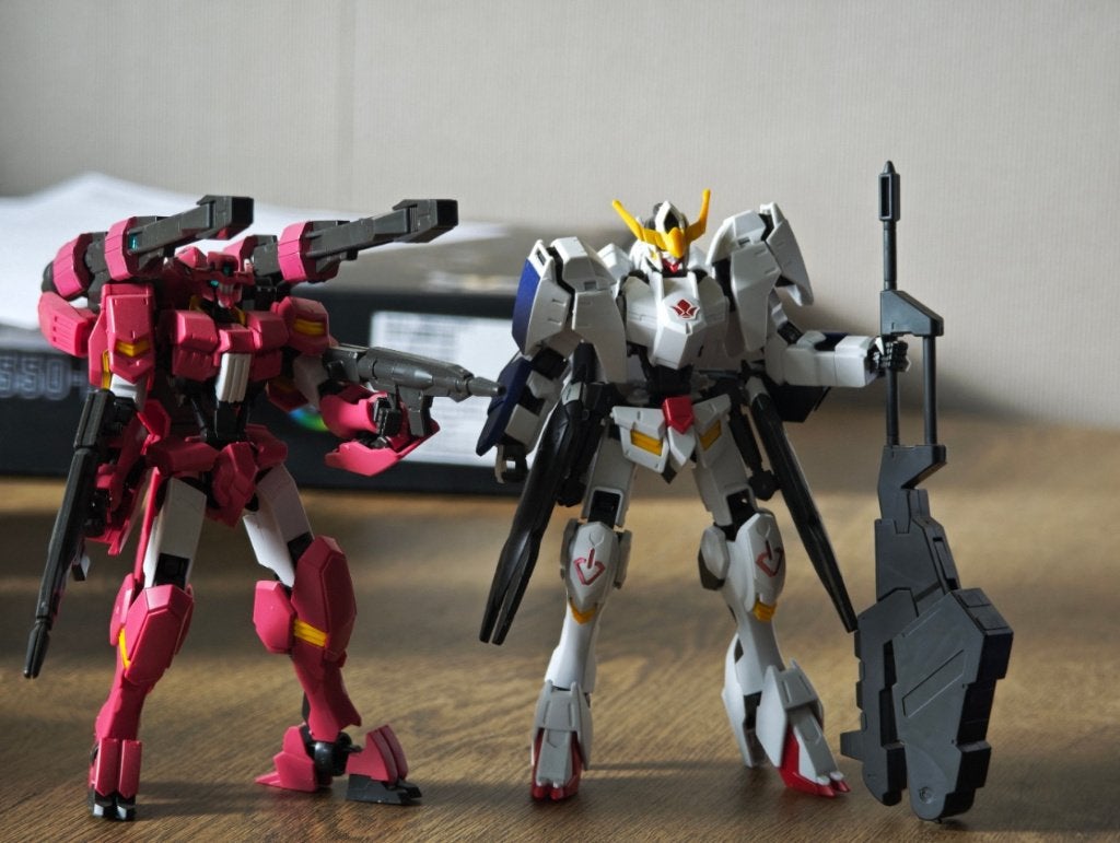 2x Gundam Model, Ophalen of Verzenden, Gebruikt, 1:50 of kleiner, Figuur of Figuren