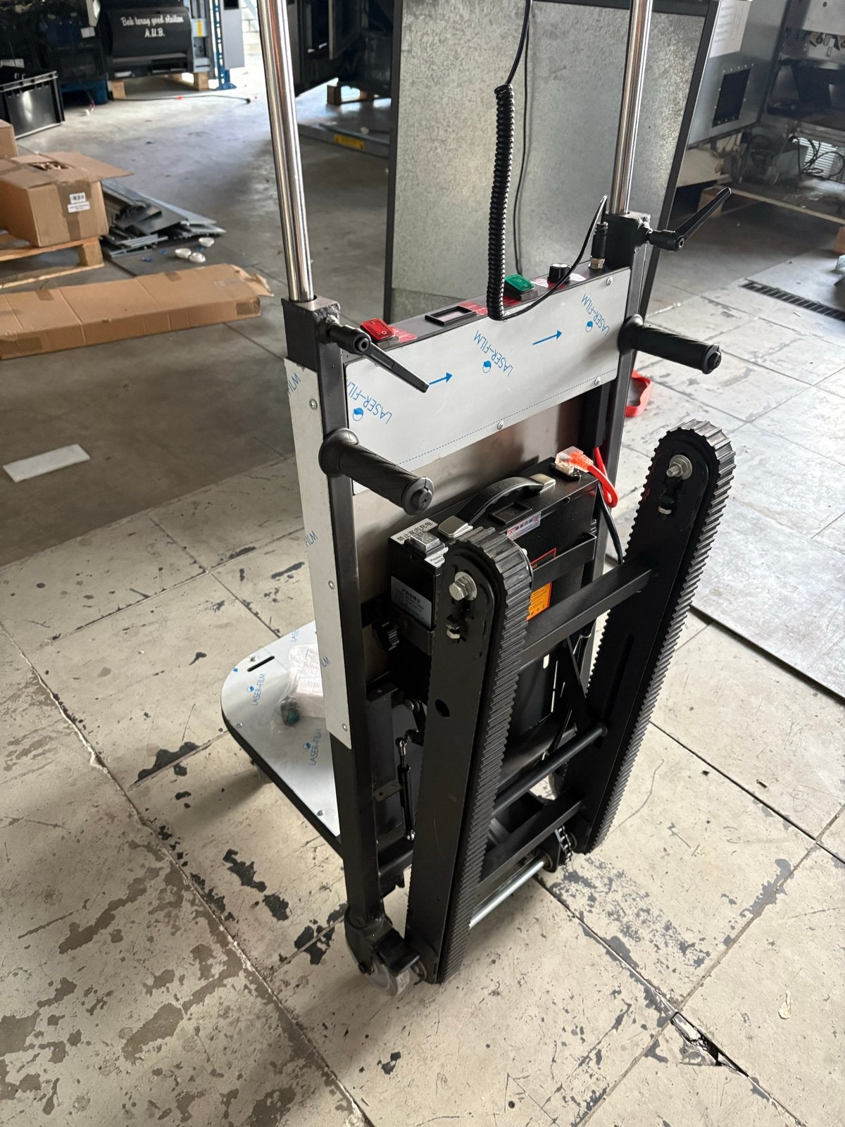 Elektrische traploper met rupsband - 250-400kg, Doe-het-zelf en Verbouw, Transportwagens, 100 liter of meer, Ophalen, Nieuw, Transportkar