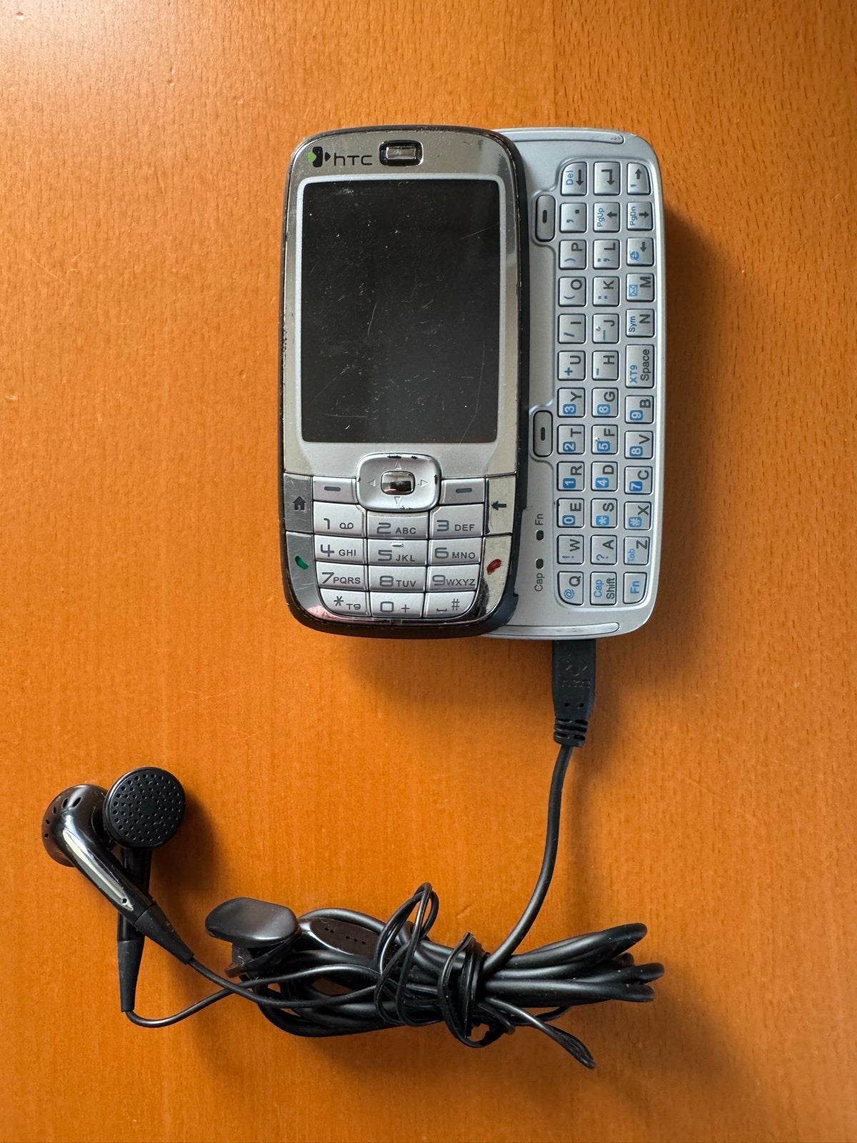 HTC Telefoon met uitschuifbaar toetsenbord, HTC, Gebruikt, Fysiek toetsenbord, Ophalen of Verzenden
