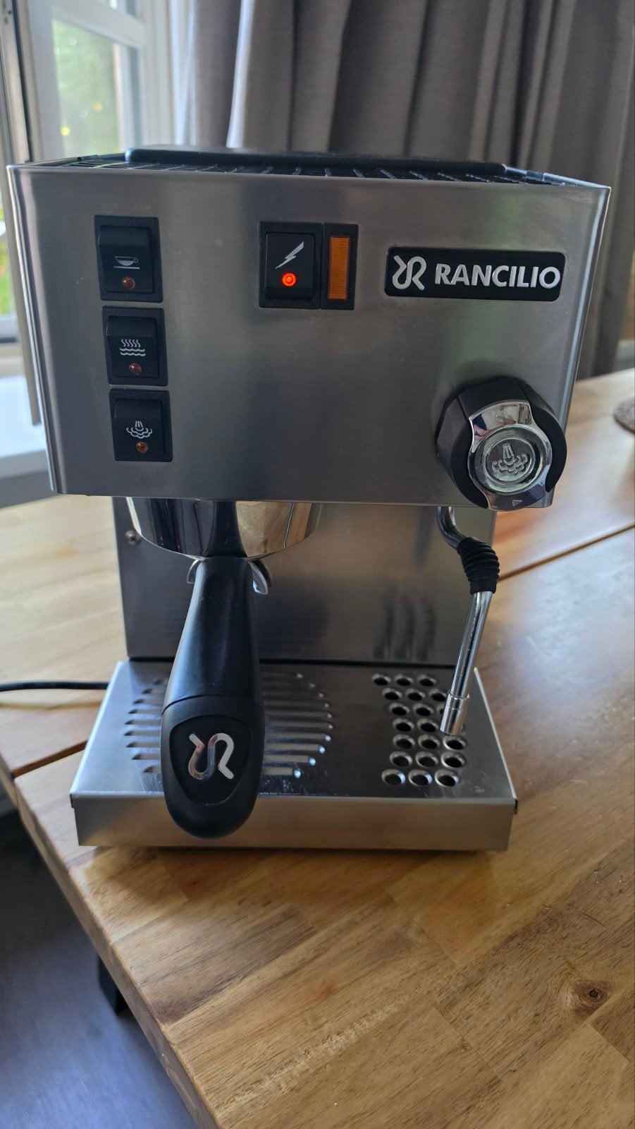 Rancilio Silvia V4 espressomachine, Gebruikt, Espresso apparaat, 10 kopjes of meer, Gemalen koffie