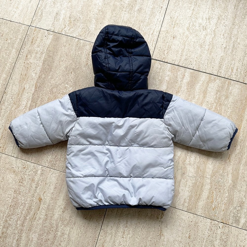 Mooie Gevoerde Timberland Jas - 00 (Maat 9M/cm. 74) € 25,-, Timberland, Jongetje of Meisje, Ophalen of Verzenden, Zo goed als nieuw