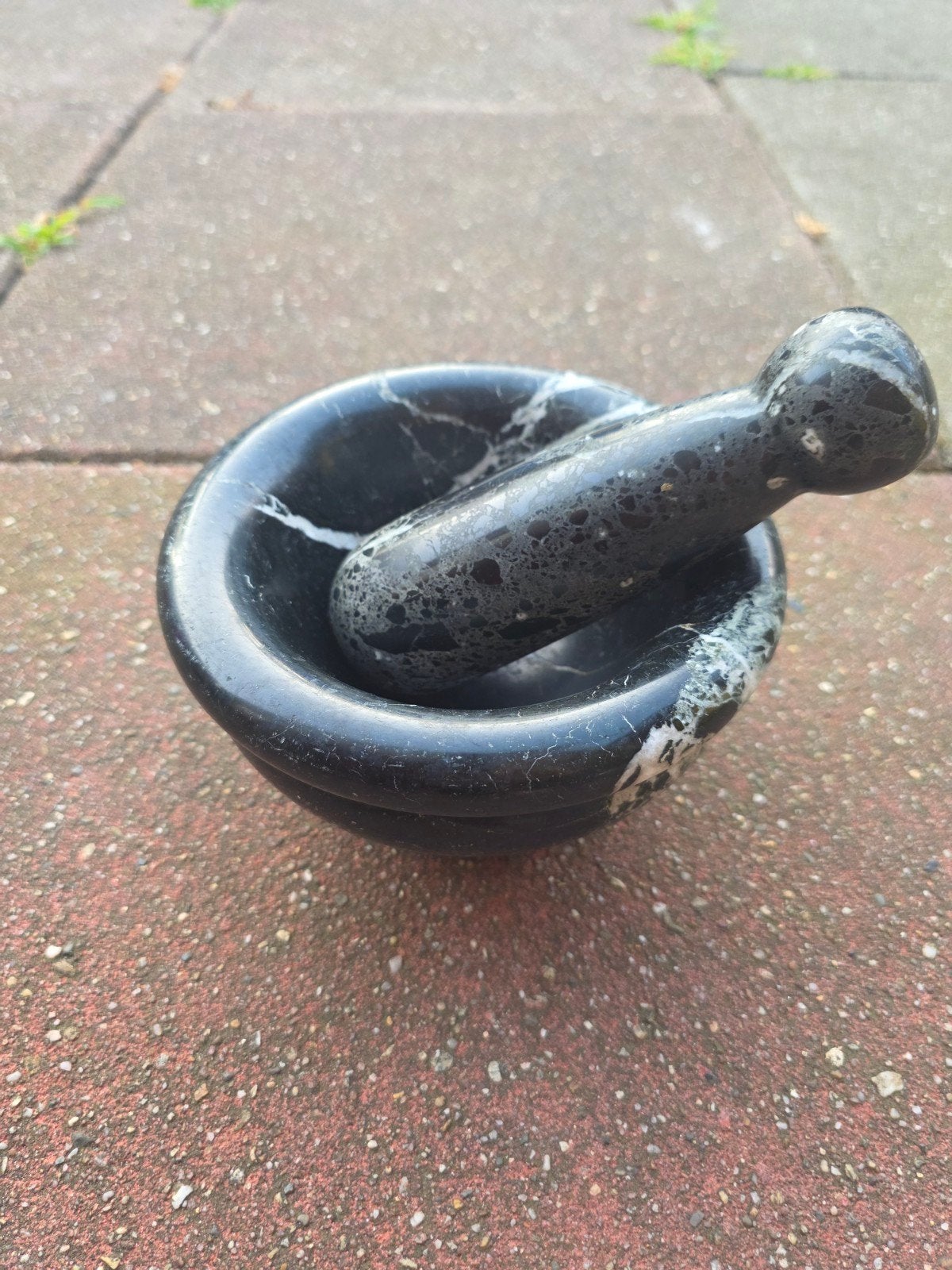 Marmeren vijzel met stamper - Zwart met wit, Antiek en Kunst, Ophalen of Verzenden