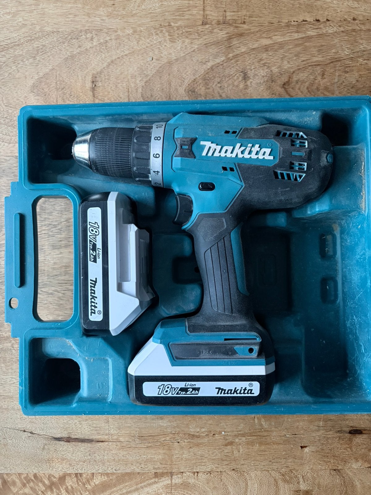 MAKITA Schroef/boormachine DF488DWAE, Ophalen, Variabele snelheid, Minder dan 400 watt, Zo goed als nieuw