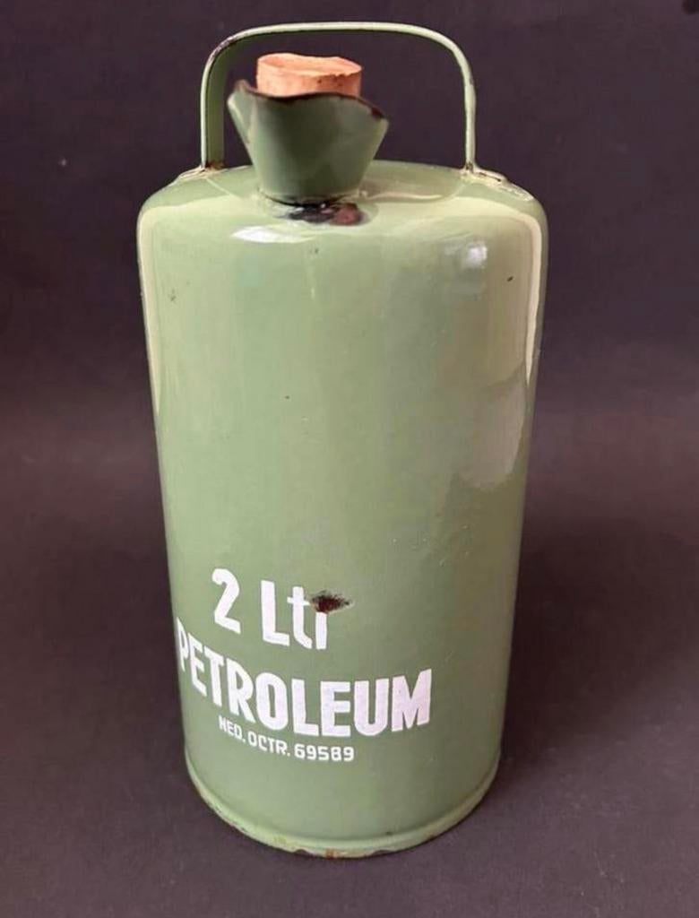 Groen Emaille 2L Petroleumkan, Antiek en Kunst, Antiek | Emaille, Ophalen of Verzenden