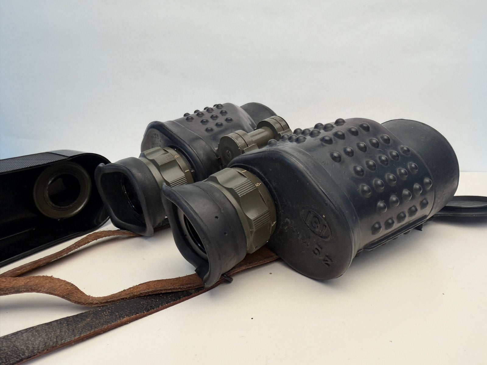 PZO Warschau 7x45 Militaire Verrekijker Model 7x45 Z, Gebruikt, Minder dan 8x, Met hoes of tas, Porro (met knik)