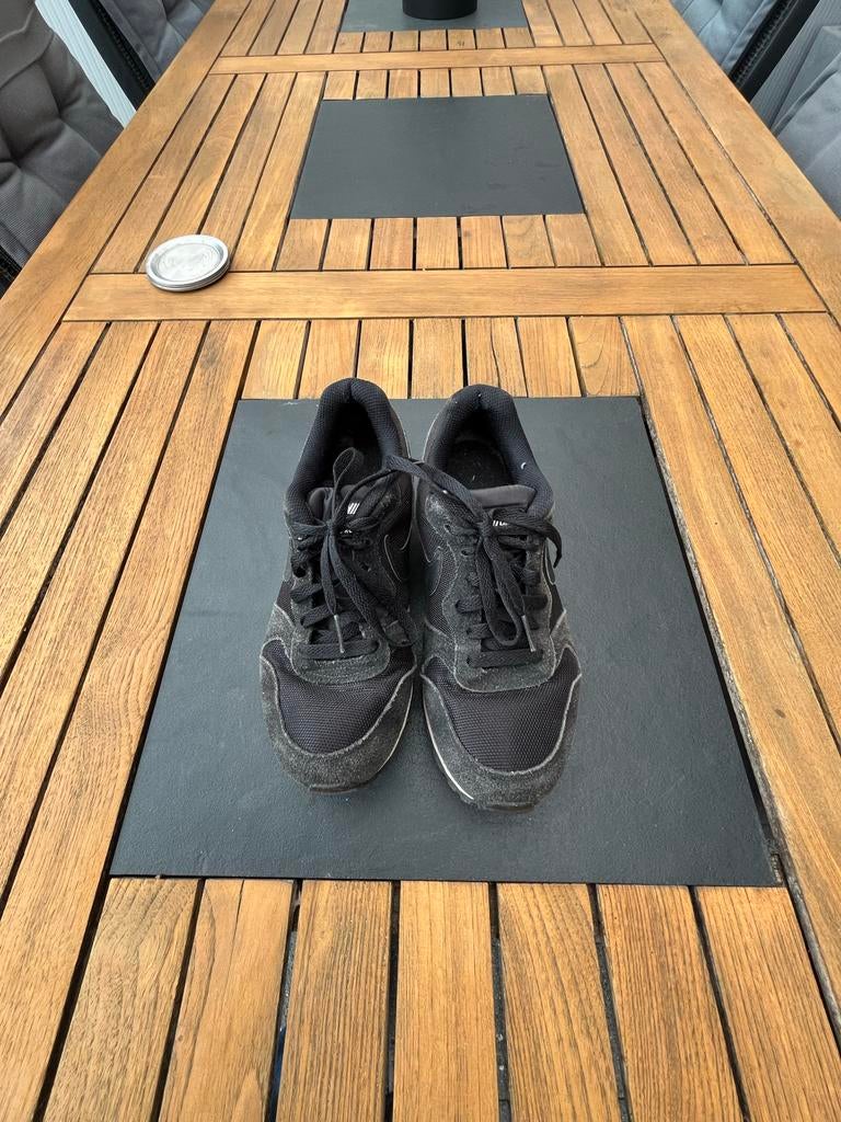 Nike sneakers zwart maat 39, Ophalen of Verzenden, Gedragen, Zwart, Sneakers of Gympen