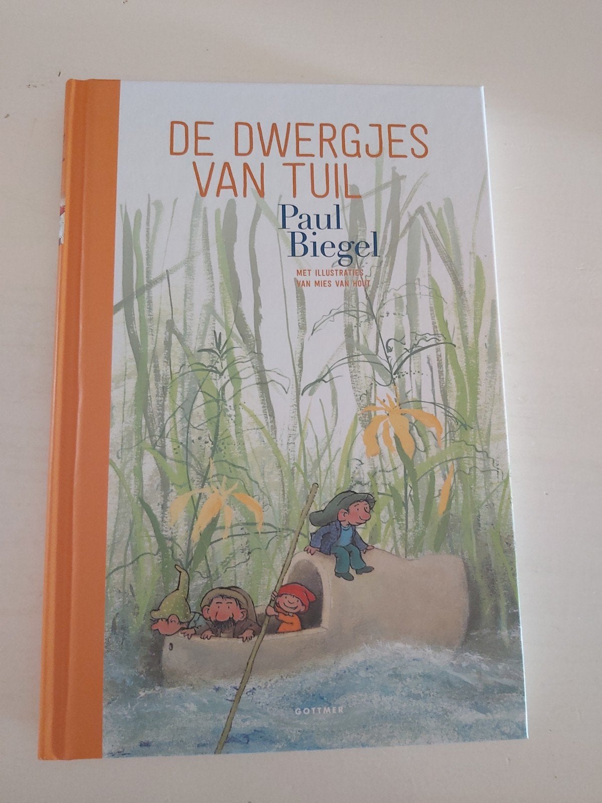 Paul Biegel - De dwergjes van Tuil, Paul Biegel, Fictie algemeen, Ophalen of Verzenden, Zo goed als nieuw