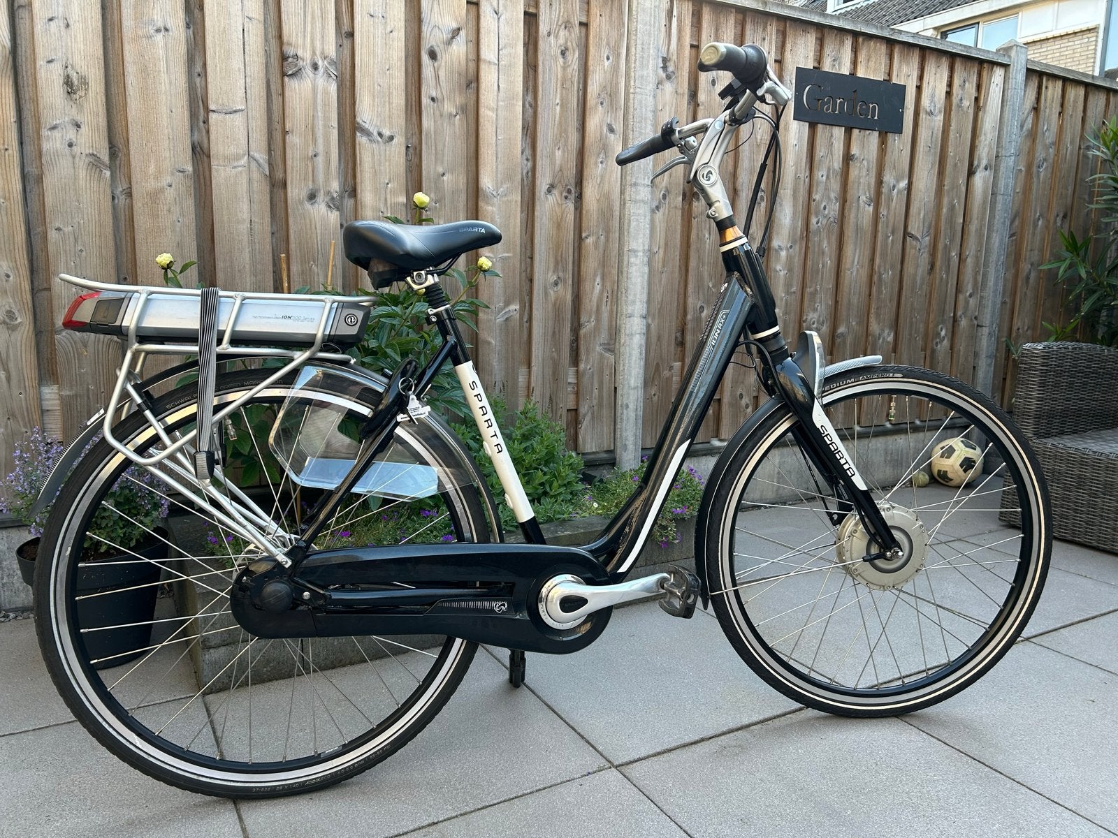 Sparta Ion Damesfiets - Zeer Netjes, 2 Accu's, 8 Versn., Fietsen en Brommers, Elektrische fietsen, Ophalen, Sparta, Gebruikt, 51 tot 55 cm