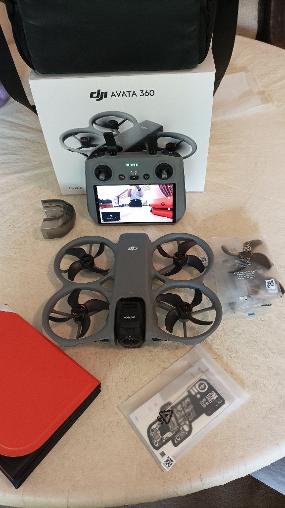 DJI Avata 360 Met RC 2 Smart Controller,Topstaat.575€, Ophalen, 30 tot 45 minuten, Cameradrone, Zo goed als nieuw