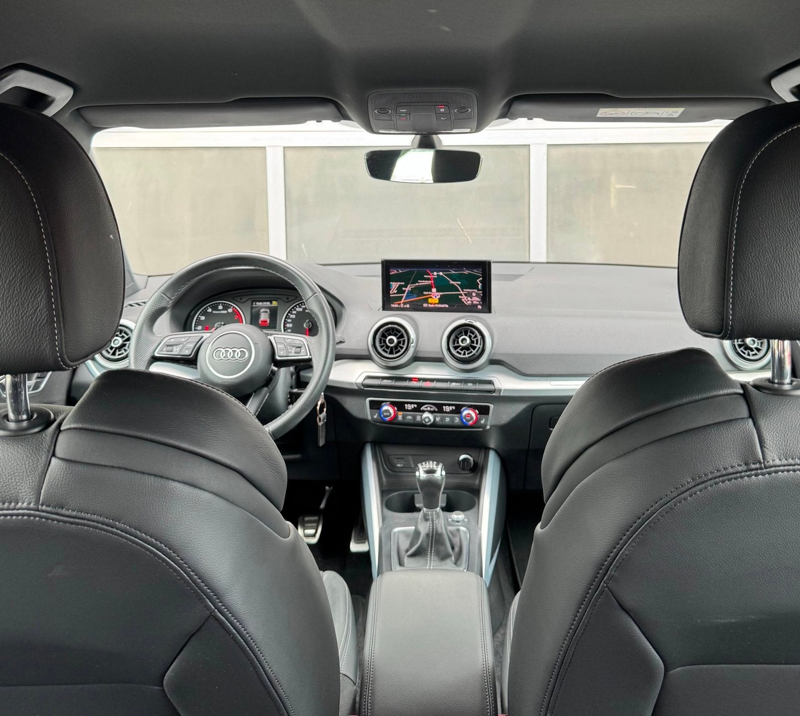 Foto 18 van Audi Q2 35 TFSI S-line Edition| Apple CarPlay | Camera | Dig