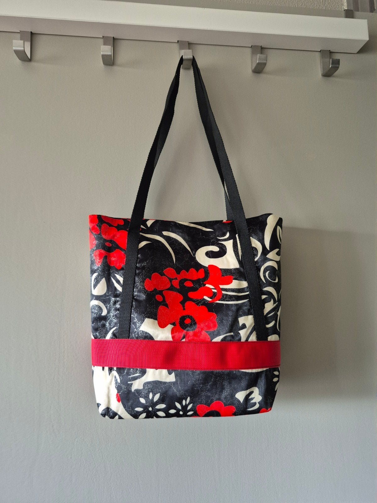 Nieuwe Zelfgemaakte handtas met Rood Bloemenpatroon, Sieraden, Tassen en Uiterlijk, Tassen | Damestassen, Ophalen of Verzenden