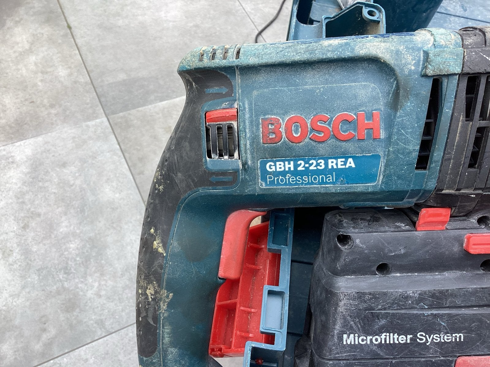 Bosch GBH 2-23 REA Professional Boorhamer met afzuiging, Boor- en/of Breekhamer, Ophalen of Verzenden, Klopboormechanisme, Gebruikt
