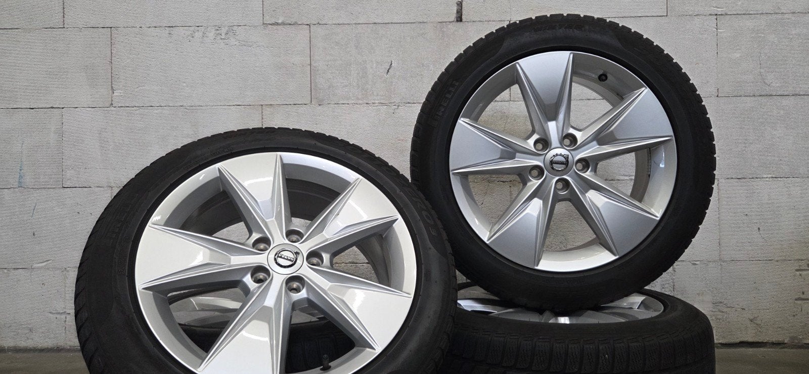 18" Volvo V60CC cross country XC70 velgen zomer winterbanden, 18 inch, Banden en Velgen, V, Personenwagen
